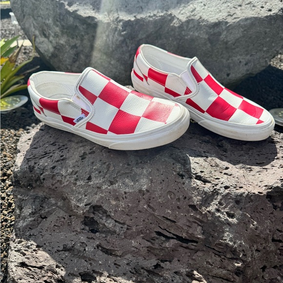Vans Classic Slip-on Leather checkerboard White Red Slip on Shoes Men's 6.5 - Picture 3 of 9